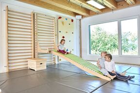 Neigbare Sprossenwand